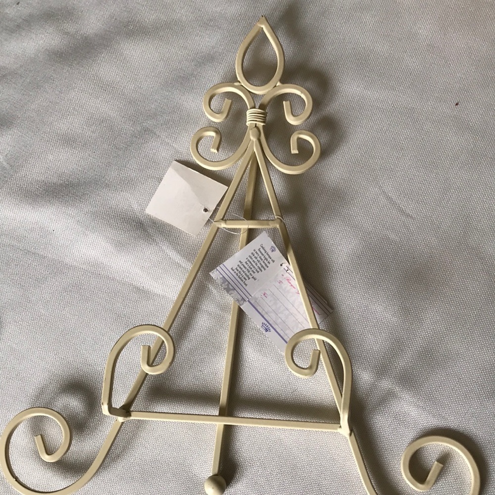Cook book easel   New with tags!